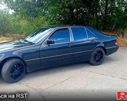 Чорний Мерседес С Клас, об'ємом двигуна 5 л та пробігом 480 тис. км за 3500 $, фото 3 на Automoto.ua