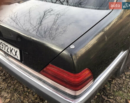 Чорний Мерседес С Клас, об'ємом двигуна 4.97 л та пробігом 353 тис. км за 12000 $, фото 6 на Automoto.ua