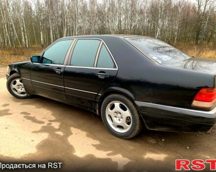 Черный Мерседес С Класс, объемом двигателя 3.2 л и пробегом 446 тыс. км за 5500 $, фото 3 на Automoto.ua