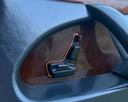 Черный Мерседес С Класс, объемом двигателя 3.2 л и пробегом 304 тыс. км за 4700 $, фото 16 на Automoto.ua