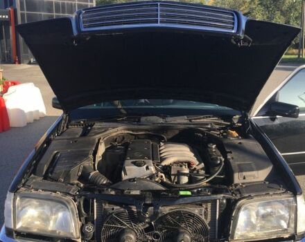 Черный Мерседес С Класс, объемом двигателя 3 л и пробегом 268 тыс. км за 13500 $, фото 4 на Automoto.ua