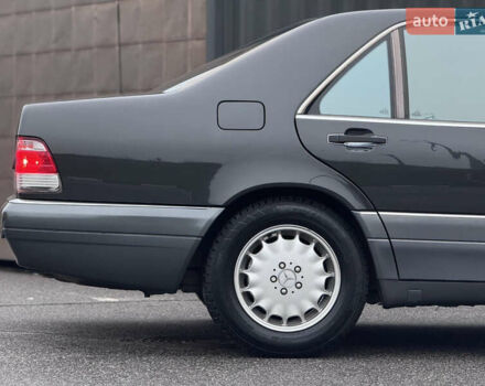 Черный Мерседес С Класс, объемом двигателя 3.2 л и пробегом 410 тыс. км за 7800 $, фото 14 на Automoto.ua