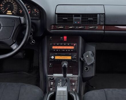 Черный Мерседес С Класс, объемом двигателя 3.2 л и пробегом 410 тыс. км за 7800 $, фото 15 на Automoto.ua