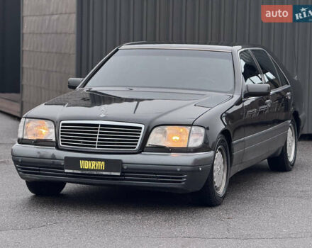 Черный Мерседес С Класс, объемом двигателя 3.2 л и пробегом 410 тыс. км за 7800 $, фото 2 на Automoto.ua