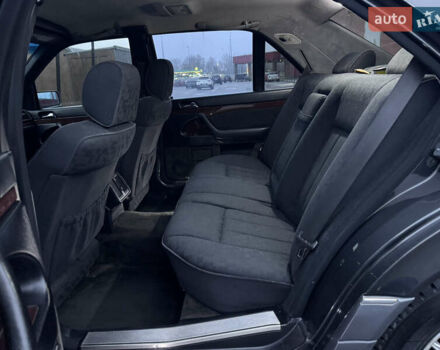 Черный Мерседес С Класс, объемом двигателя 3.2 л и пробегом 410 тыс. км за 7800 $, фото 49 на Automoto.ua