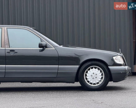 Черный Мерседес С Класс, объемом двигателя 3.2 л и пробегом 410 тыс. км за 7800 $, фото 11 на Automoto.ua