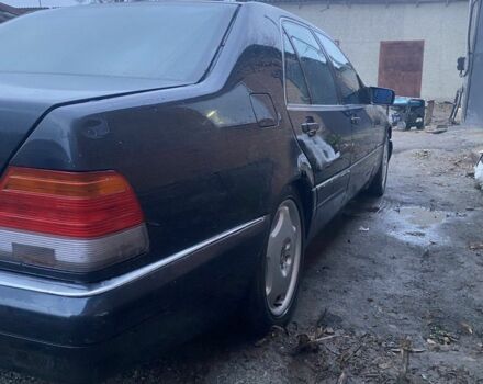 Черный Мерседес С Класс, объемом двигателя 3 л и пробегом 350 тыс. км за 4500 $, фото 5 на Automoto.ua