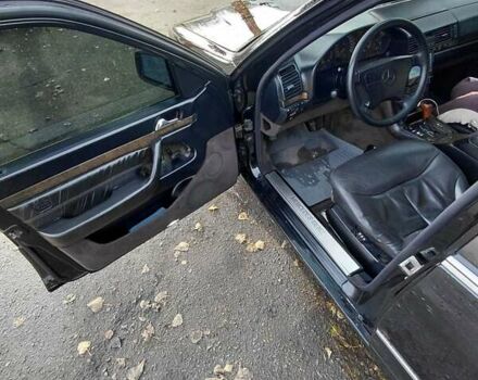 Чорний Мерседес С Клас, об'ємом двигуна 3 л та пробігом 400 тис. км за 5500 $, фото 19 на Automoto.ua
