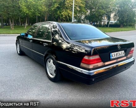 Черный Мерседес С Класс, объемом двигателя 3.2 л и пробегом 380 тыс. км за 3200 $, фото 1 на Automoto.ua