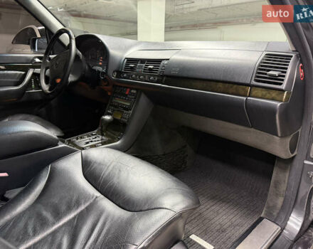 Черный Мерседес С Класс, объемом двигателя 4.97 л и пробегом 312 тыс. км за 27000 $, фото 40 на Automoto.ua