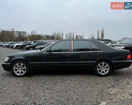 Черный Мерседес С Класс, объемом двигателя 5 л и пробегом 312 тыс. км за 23000 $, фото 7 на Automoto.ua