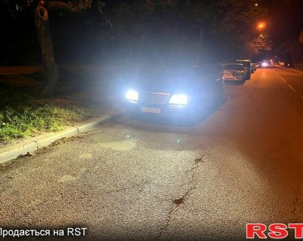 Черный Мерседес С Класс, объемом двигателя 3.2 л и пробегом 380 тыс. км за 3200 $, фото 7 на Automoto.ua