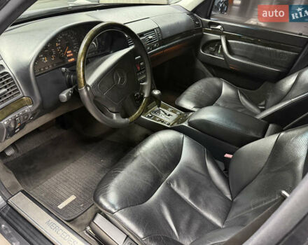 Черный Мерседес С Класс, объемом двигателя 4.97 л и пробегом 312 тыс. км за 27000 $, фото 43 на Automoto.ua