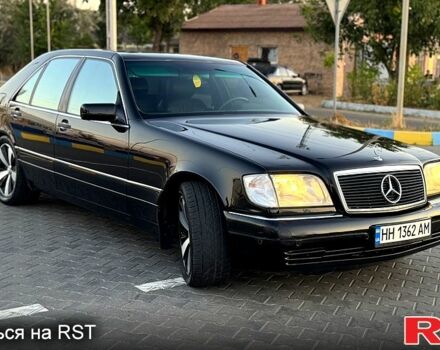 Черный Мерседес С Класс, объемом двигателя 4.2 л и пробегом 240 тыс. км за 5300 $, фото 2 на Automoto.ua