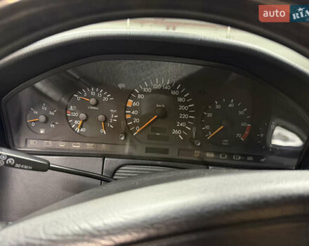 Черный Мерседес С Класс, объемом двигателя 4.97 л и пробегом 312 тыс. км за 27000 $, фото 50 на Automoto.ua