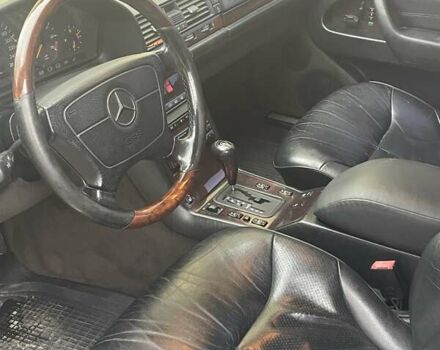 Черный Мерседес С Класс, объемом двигателя 3.2 л и пробегом 280 тыс. км за 8000 $, фото 6 на Automoto.ua
