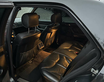 Черный Мерседес С Класс, объемом двигателя 5 л и пробегом 312 тыс. км за 23000 $, фото 21 на Automoto.ua