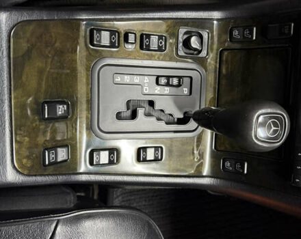 Черный Мерседес С Класс, объемом двигателя 4.97 л и пробегом 312 тыс. км за 27000 $, фото 46 на Automoto.ua