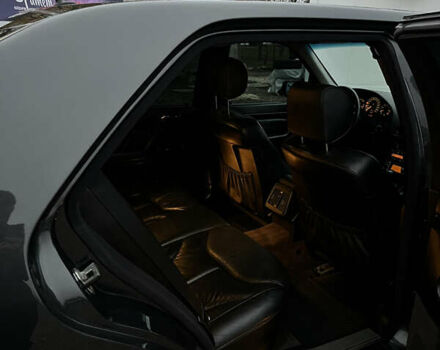 Черный Мерседес С Класс, объемом двигателя 5 л и пробегом 312 тыс. км за 23000 $, фото 19 на Automoto.ua