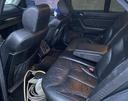 Черный Мерседес С Класс, объемом двигателя 3 л и пробегом 350 тыс. км за 4500 $, фото 7 на Automoto.ua