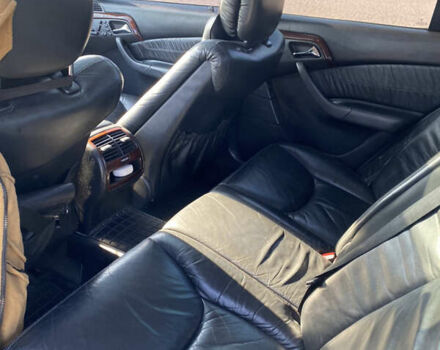 Чорний Мерседес С Клас, об'ємом двигуна 4.27 л та пробігом 210 тис. км за 5500 $, фото 1 на Automoto.ua