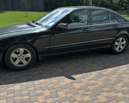 Черный Мерседес С Класс, объемом двигателя 5 л и пробегом 500 тыс. км за 1450 $, фото 2 на Automoto.ua