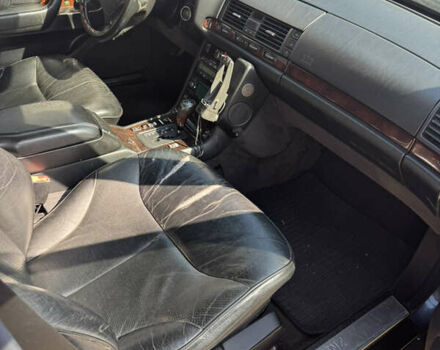 Черный Мерседес С Класс, объемом двигателя 5 л и пробегом 440 тыс. км за 8000 $, фото 13 на Automoto.ua