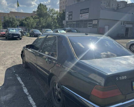 Черный Мерседес С Класс, объемом двигателя 5 л и пробегом 440 тыс. км за 8000 $, фото 3 на Automoto.ua