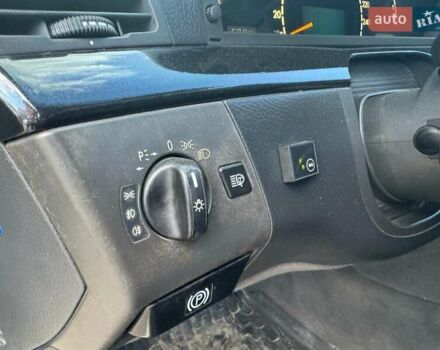 Черный Мерседес С Класс, объемом двигателя 4.97 л и пробегом 299 тыс. км за 6190 $, фото 17 на Automoto.ua