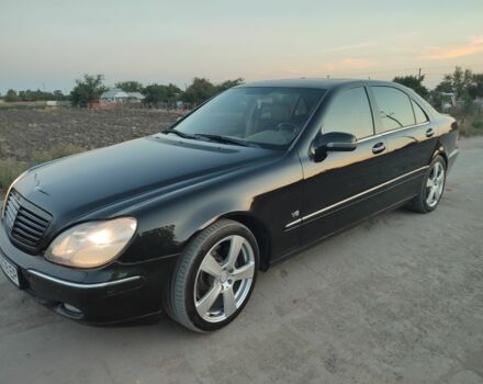 Черный Мерседес С Класс, объемом двигателя 5 л и пробегом 360 тыс. км за 5200 $, фото 2 на Automoto.ua