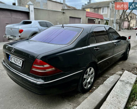 Черный Мерседес С Класс, объемом двигателя 5 л и пробегом 299 тыс. км за 4200 $, фото 3 на Automoto.ua