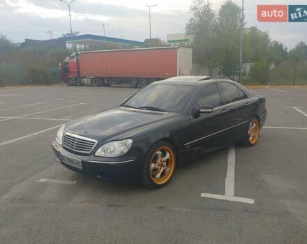 Чорний Мерседес С Клас, об'ємом двигуна 4.3 л та пробігом 268 тис. км за 10000 $, фото 4 на Automoto.ua