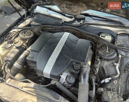 Черный Мерседес С Класс, объемом двигателя 3.2 л и пробегом 400 тыс. км за 6150 $, фото 2 на Automoto.ua