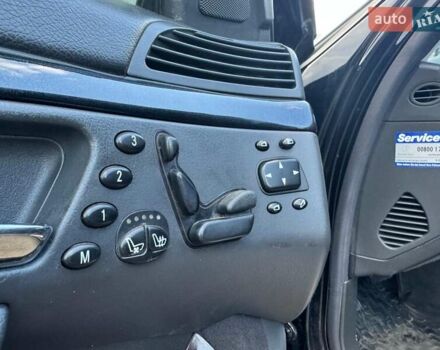 Чорний Мерседес С Клас, об'ємом двигуна 4.97 л та пробігом 299 тис. км за 6190 $, фото 15 на Automoto.ua