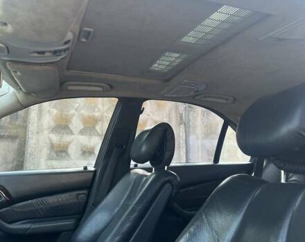 Черный Мерседес С Класс, объемом двигателя 3.2 л и пробегом 400 тыс. км за 6150 $, фото 3 на Automoto.ua