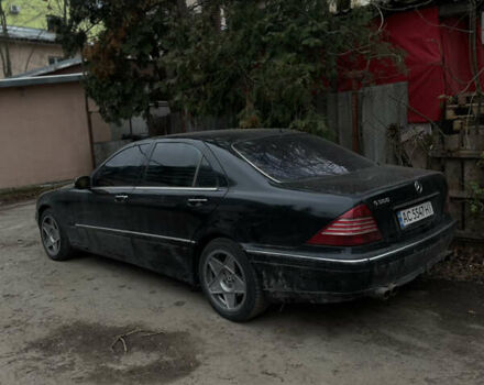 Черный Мерседес С Класс, объемом двигателя 4.27 л и пробегом 389 тыс. км за 4700 $, фото 4 на Automoto.ua