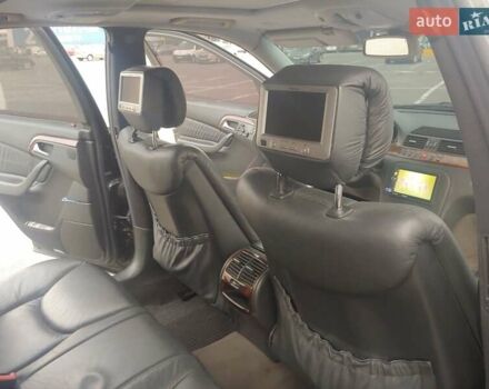 Чорний Мерседес С Клас, об'ємом двигуна 4.3 л та пробігом 268 тис. км за 10000 $, фото 12 на Automoto.ua