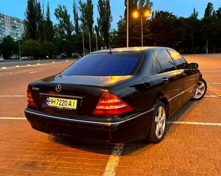 Черный Мерседес С Класс, объемом двигателя 5 л и пробегом 300 тыс. км за 6500 $, фото 2 на Automoto.ua
