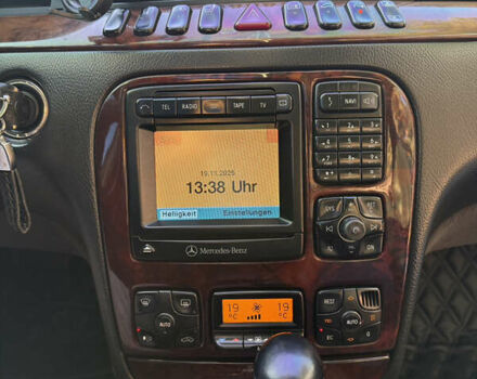 Черный Мерседес С Класс, объемом двигателя 3.2 л и пробегом 325 тыс. км за 7500 $, фото 29 на Automoto.ua