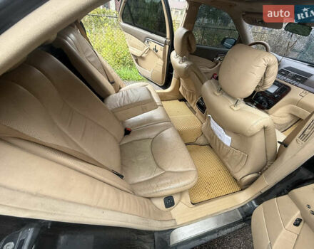 Черный Мерседес С Класс, объемом двигателя 5 л и пробегом 355 тыс. км за 4400 $, фото 10 на Automoto.ua