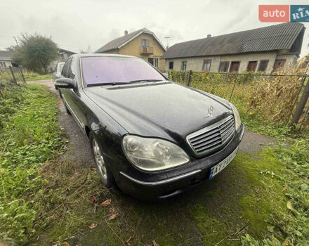 Черный Мерседес С Класс, объемом двигателя 5 л и пробегом 355 тыс. км за 4400 $, фото 1 на Automoto.ua