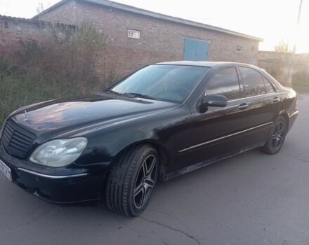 Черный Мерседес С Класс, объемом двигателя 5 л и пробегом 377 тыс. км за 4400 $, фото 4 на Automoto.ua