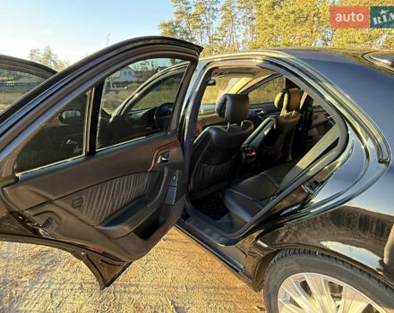 Черный Мерседес С Класс, объемом двигателя 3.2 л и пробегом 325 тыс. км за 7500 $, фото 22 на Automoto.ua