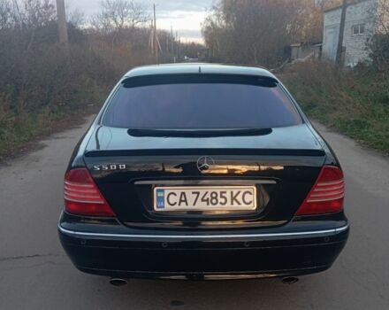 Черный Мерседес С Класс, объемом двигателя 5 л и пробегом 377 тыс. км за 4400 $, фото 2 на Automoto.ua