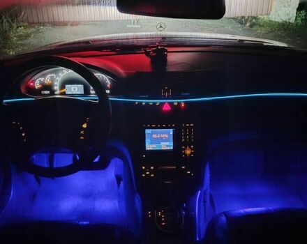 Чорний Мерседес С Клас, об'ємом двигуна 3.2 л та пробігом 430 тис. км за 4500 $, фото 15 на Automoto.ua