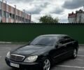 Черный Мерседес С Класс, объемом двигателя 3.2 л и пробегом 400 тыс. км за 2800 $, фото 1 на Automoto.ua