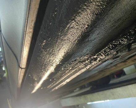 Черный Мерседес С Класс, объемом двигателя 4.3 л и пробегом 350 тыс. км за 6500 $, фото 5 на Automoto.ua