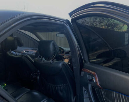 Черный Мерседес С Класс, объемом двигателя 3.2 л и пробегом 400 тыс. км за 4500 $, фото 10 на Automoto.ua