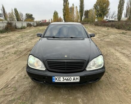 Чорний Мерседес С Клас, об'ємом двигуна 5 л та пробігом 500 тис. км за 2196 $, фото 1 на Automoto.ua