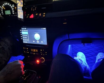 Чорний Мерседес С Клас, об'ємом двигуна 4.3 л та пробігом 220 тис. км за 5300 $, фото 7 на Automoto.ua